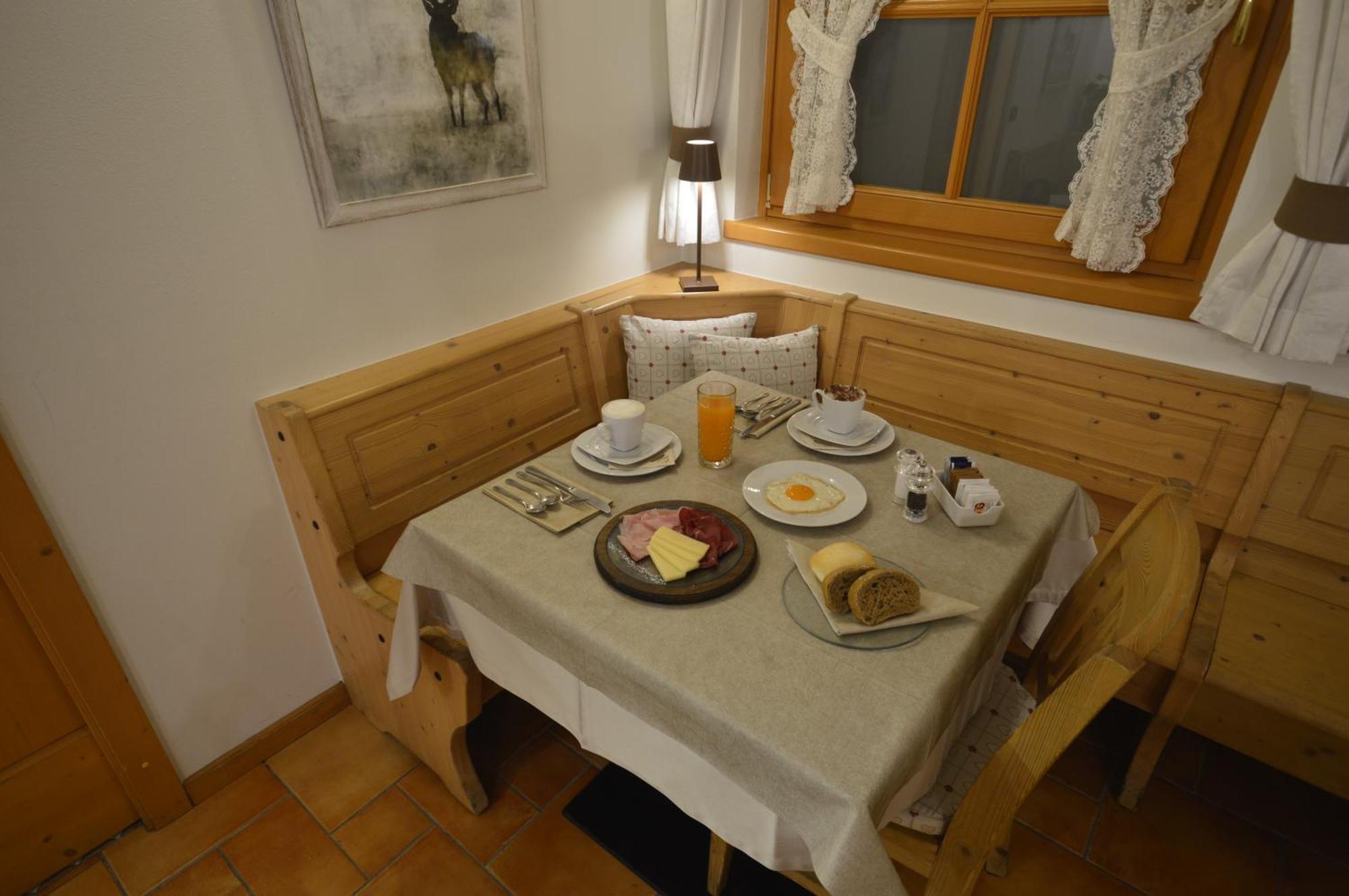 Hotel Garni Sant'Antonio Con Spa Madonna Kültér fotó